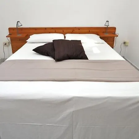 Elena Apart-hotel 3*