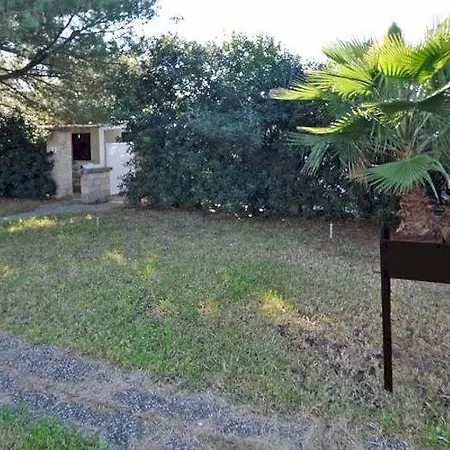Elena Apartahotel 3*